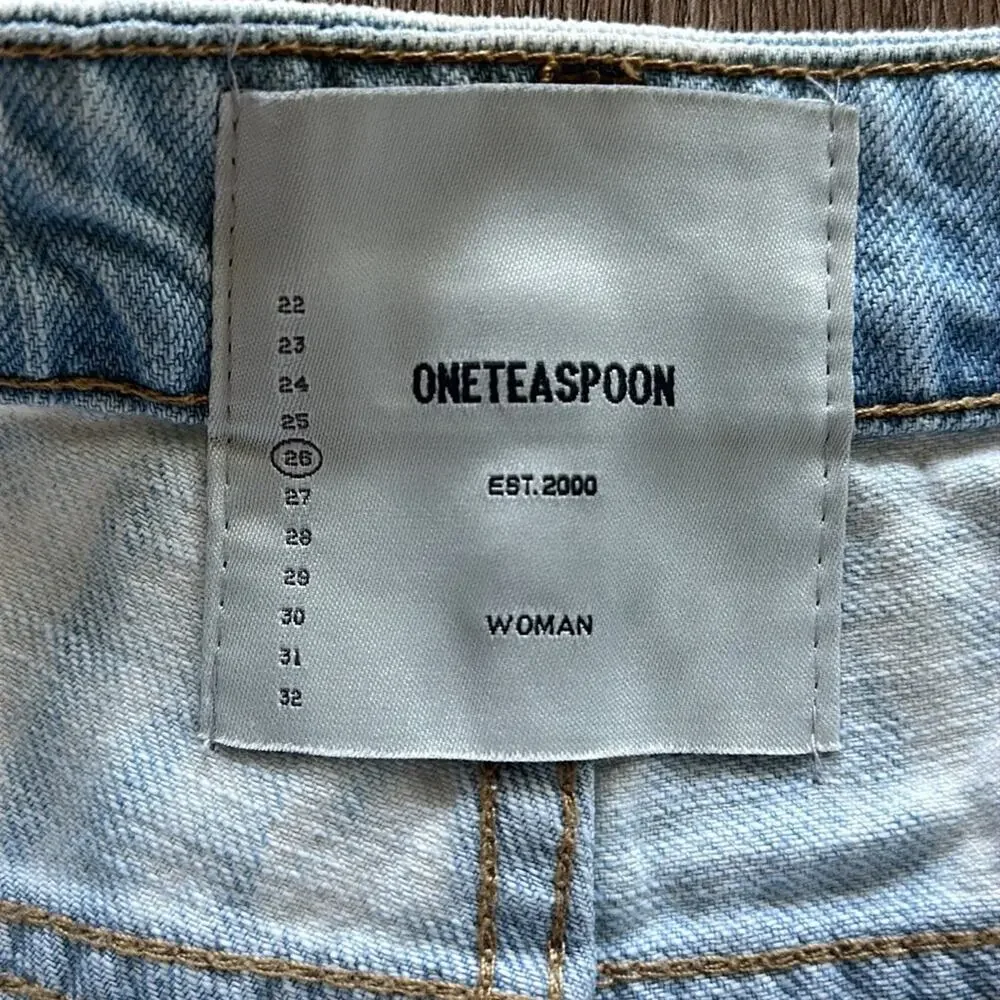 One Teaspoon Stevies Boyfriend Denim Shorts Light Wash Size 26 Distressed Cotton